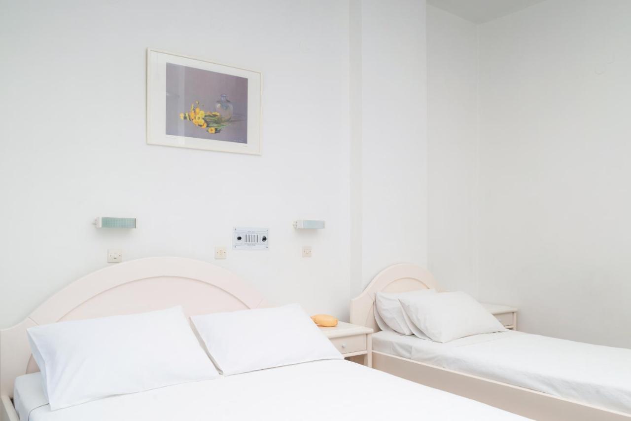Areti Hotel Kamári Kültér fotó